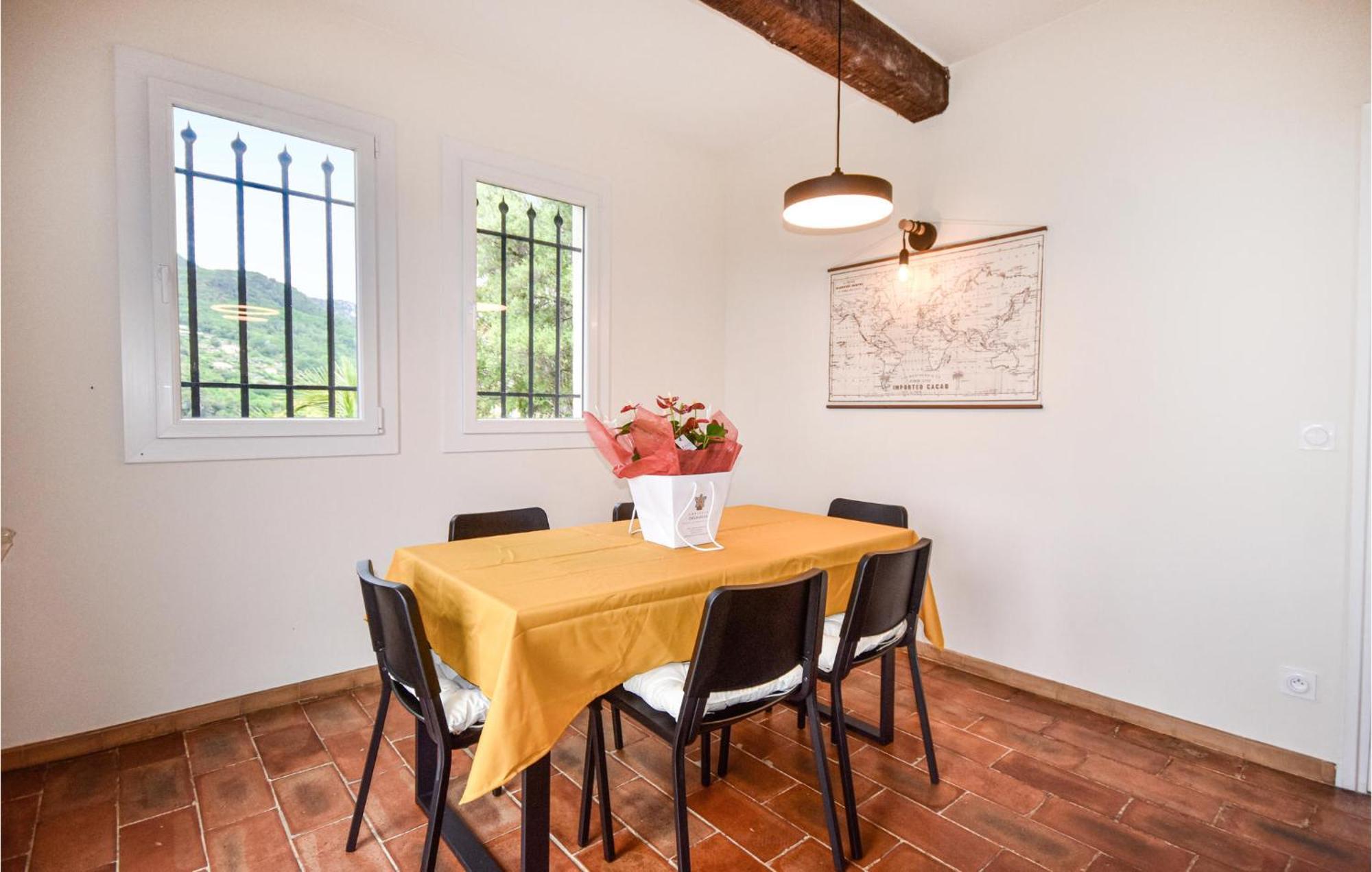Awesome Apartment In Saint-Jeannet With Kitchen Kültér fotó