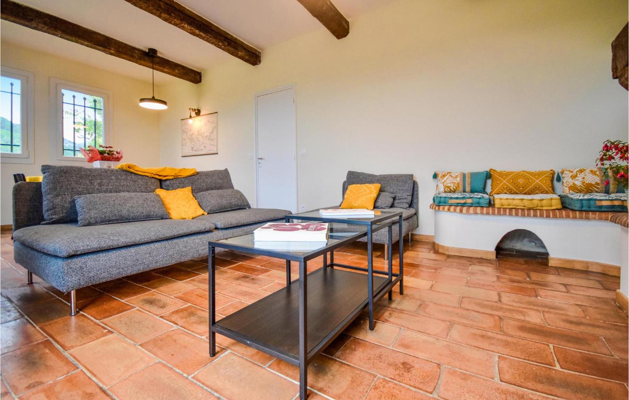 Awesome Apartment In Saint-Jeannet With Kitchen Kültér fotó
