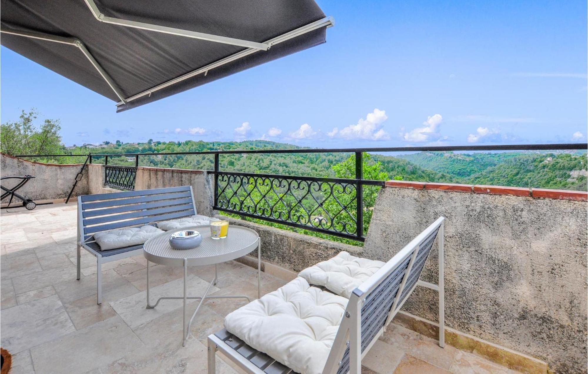 Awesome Apartment In Saint-Jeannet With Kitchen Kültér fotó